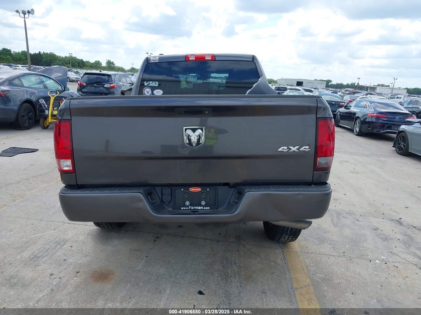2018 Ram 1500 Express 4X4 6'4 Box/Tradesman 4X4 6'4 Box VIN: 1C6RR7FG3JS29594 Lot: 41906550
