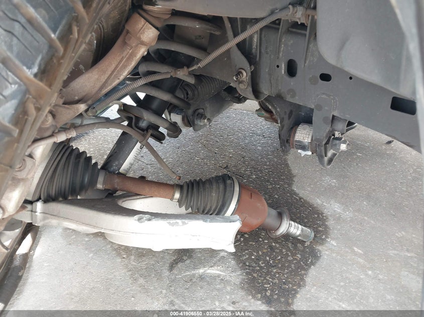 2018 Ram 1500 Express 4X4 6'4 Box/Tradesman 4X4 6'4 Box VIN: 1C6RR7FG3JS29594 Lot: 41906550