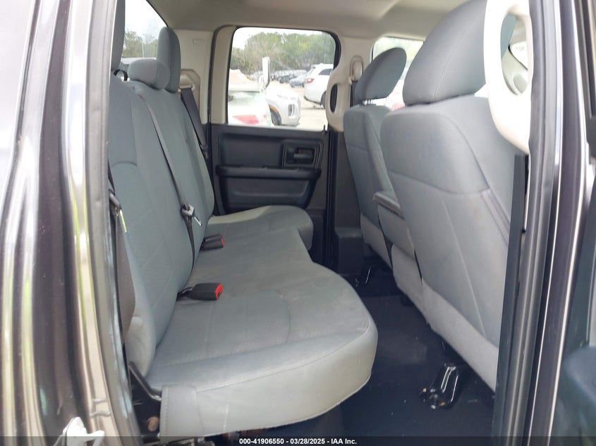 2018 Ram 1500 Express 4X4 6'4 Box/Tradesman 4X4 6'4 Box VIN: 1C6RR7FG3JS29594 Lot: 41906550