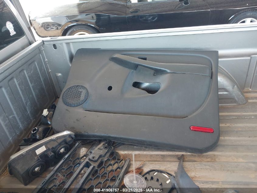 2000 Chevrolet Silverado 1500 VIN: 1GCEC14W1YZ366283 Lot: 41906757