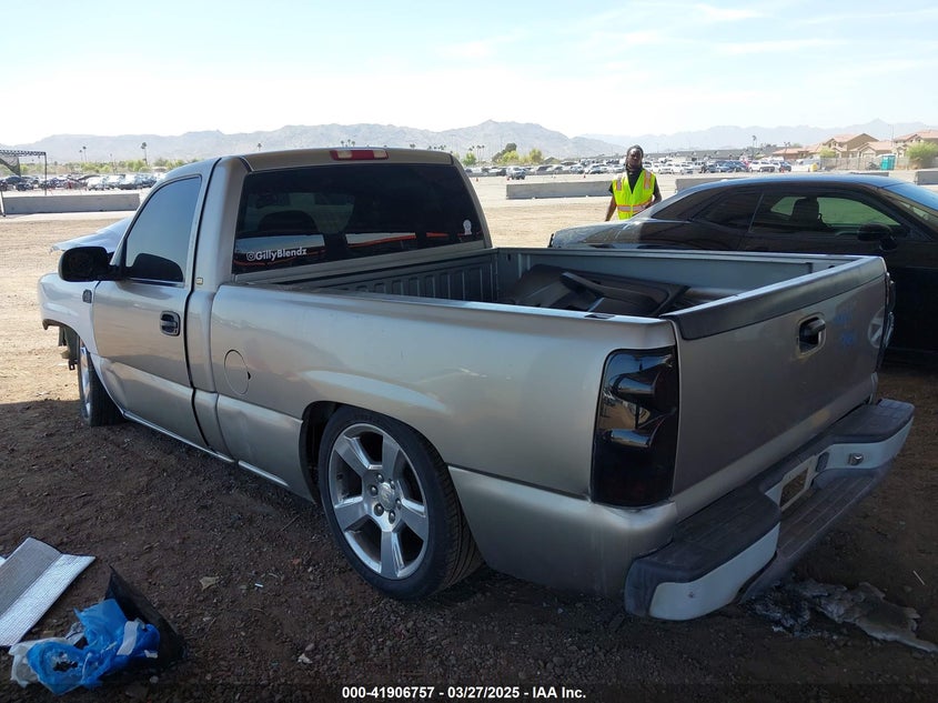 1GCEC14W1YZ366283 2000 CHEVROLET SILVERADO photo no. 3