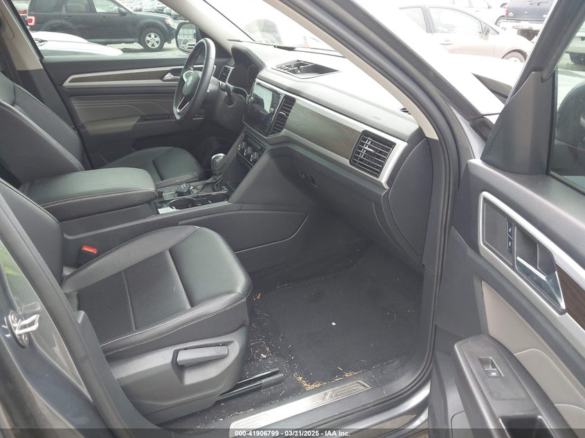 VIN 1V2JP2CA9PC552717 2023 VOLKSWAGEN ATLAS 2.0T SE W/TECHNOLOGY