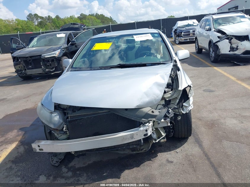 2010 HONDA CIVIC VIN: 2HGFG1B68AH530485