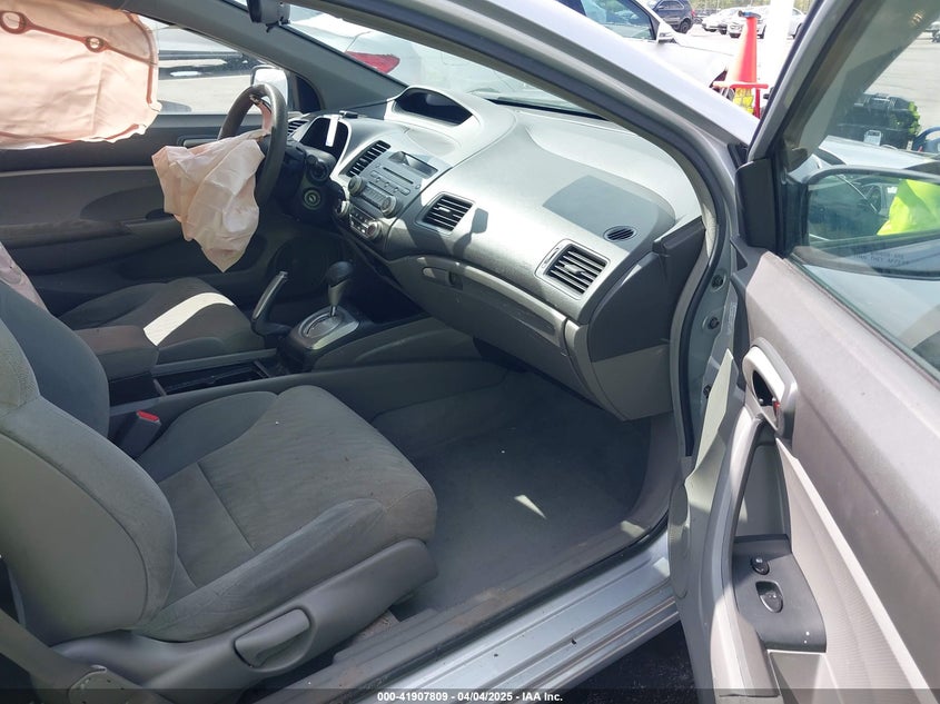 2010 HONDA CIVIC VIN: 2HGFG1B68AH530485