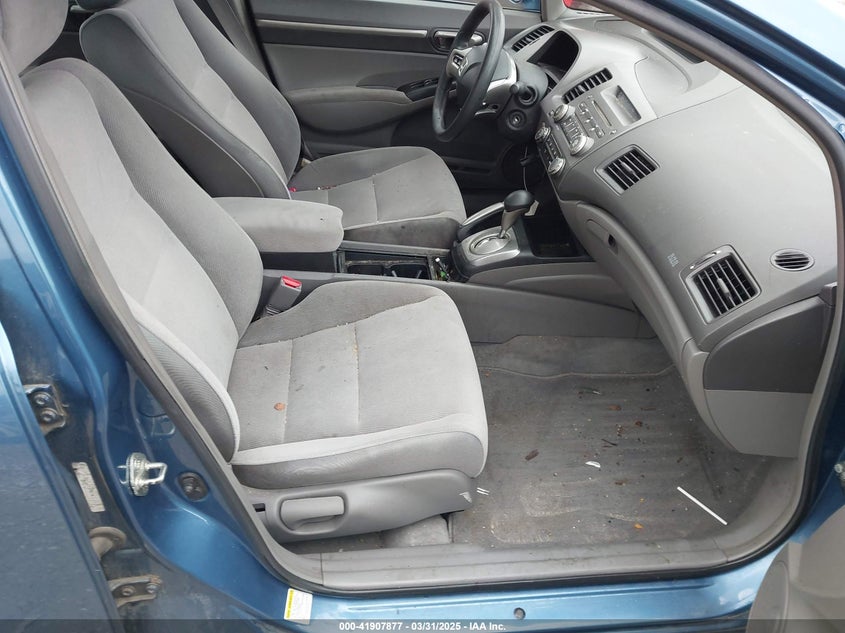 2008 HONDA CIVIC VIN: 1HGFA16888L000883