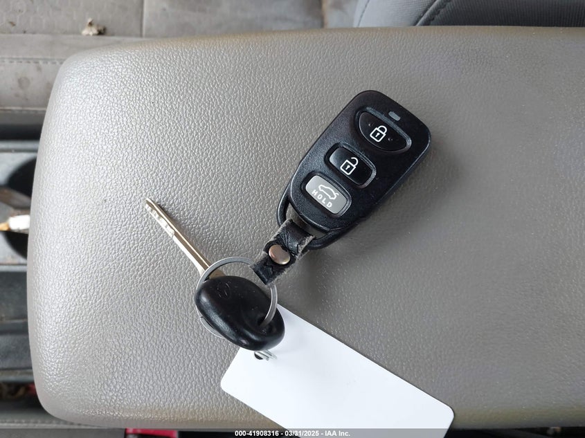 2020 HYUNDAI ELANTRA VIN: 5NPD84LF6LH507770