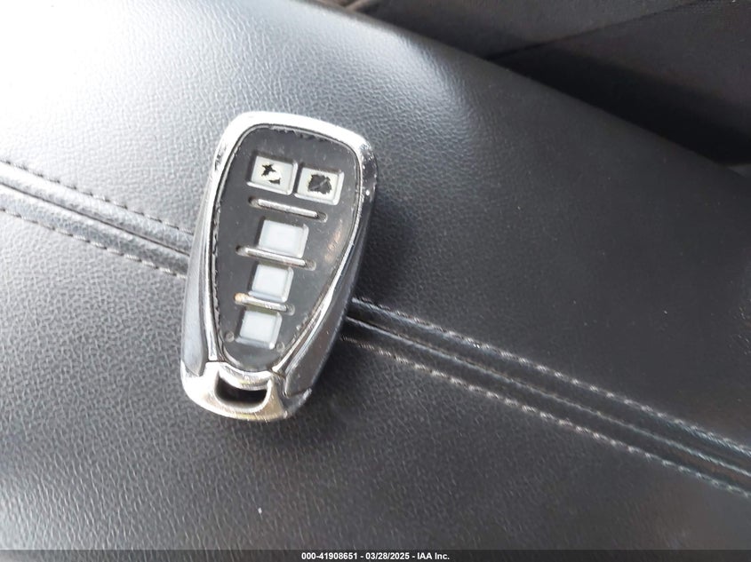 2019 CHEVROLET MALIBU VIN: 1G1ZD5ST4KF168295