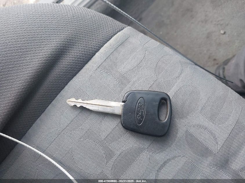 2005 Ford Focus Zx4 VIN: 1FAFP34N95W136490 Lot: 41908668