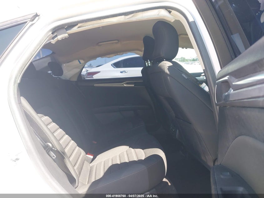 2018 FORD FUSION VIN: 3FA6P0HD6JR240013