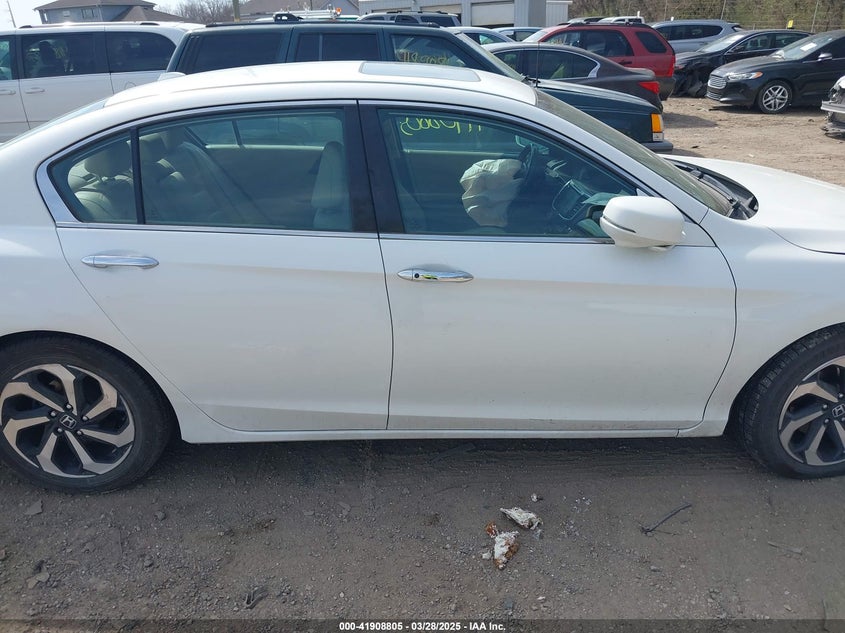 2016 HONDA ACCORD VIN: 1HGCR2F8XGA094146