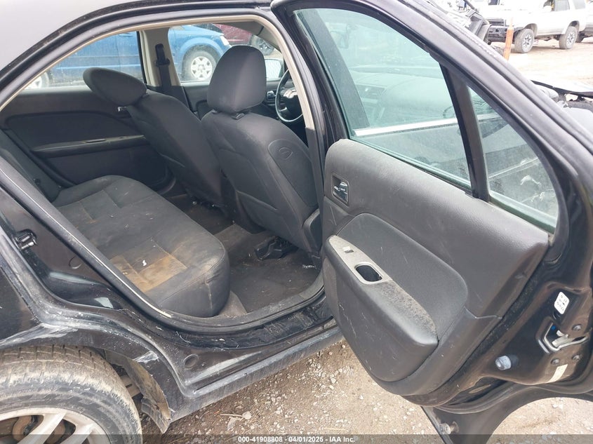 2010 FORD FUSION VIN: 3FAHP0JA6AR385965