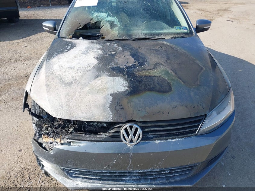 2011 VOLKSWAGEN JETTA VIN: 3VWDZ7AJ5BM305515