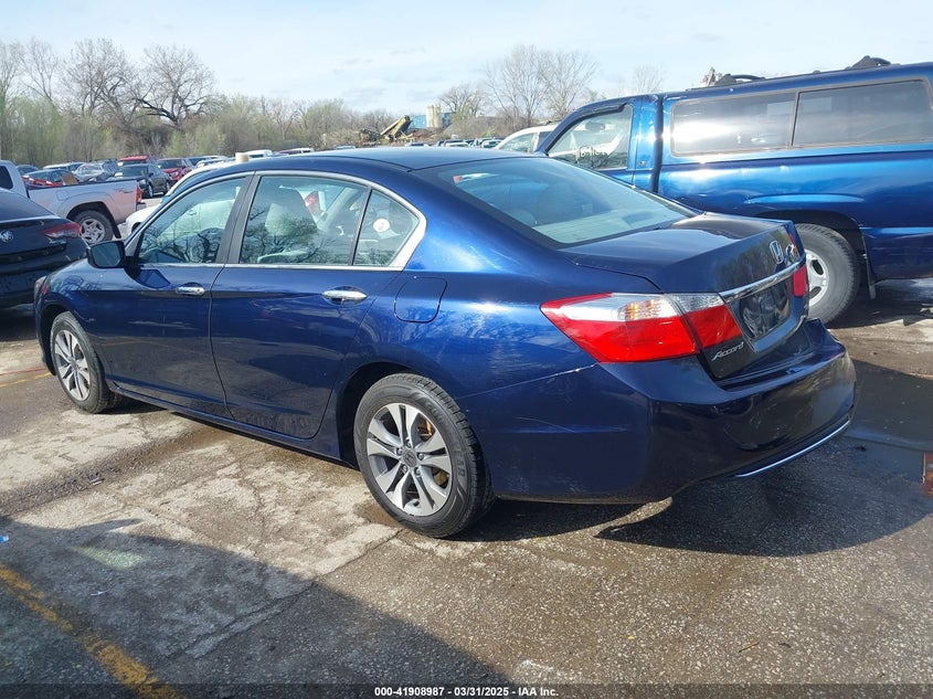 2015 HONDA ACCORD VIN: 1HGCR2F31FA215827