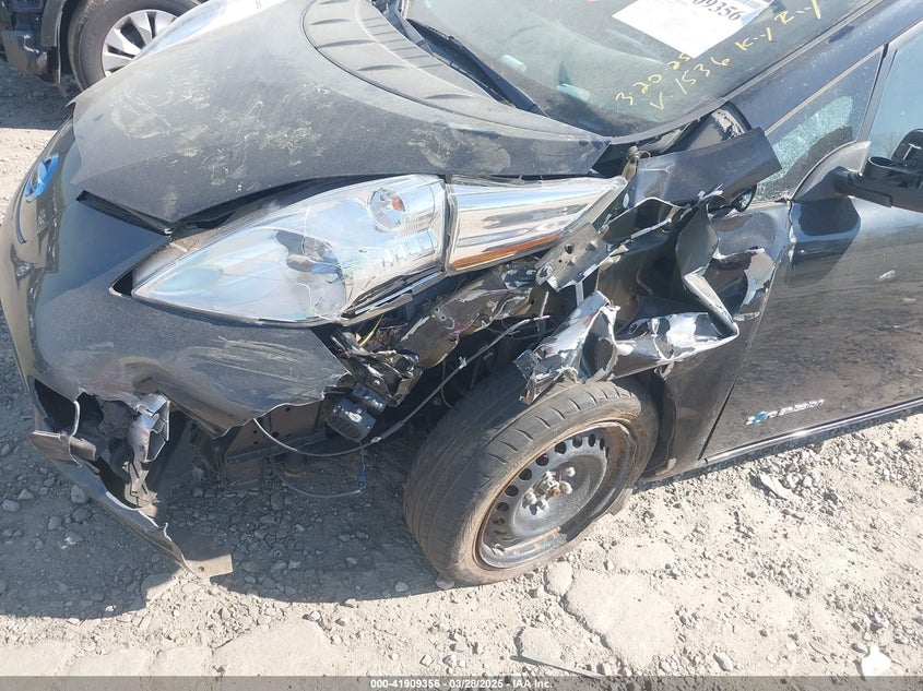 2014 NISSAN LEAF VIN: 1N4AZ0CP8EC331536