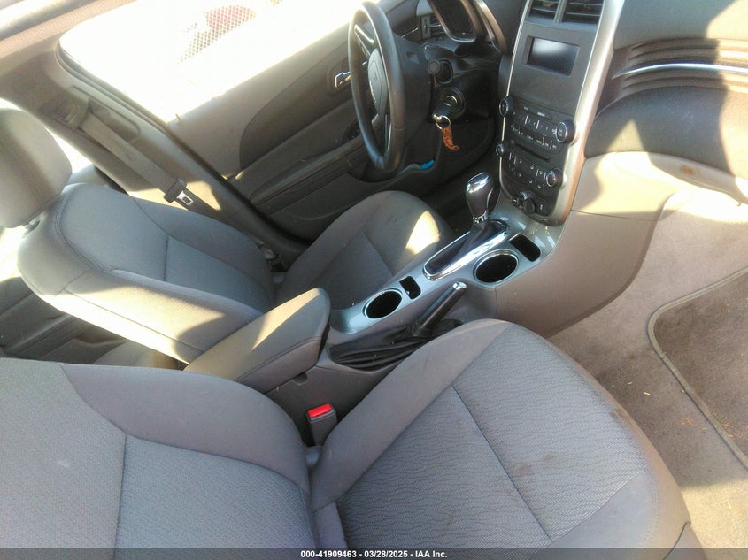 2015 CHEVROLET MALIBU LS - 1G11B5SL0FF205609