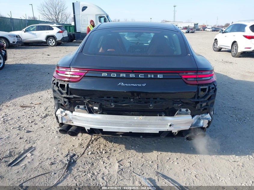 2018 PORSCHE PANAMERA 4 - WP0AA2A73JL119458