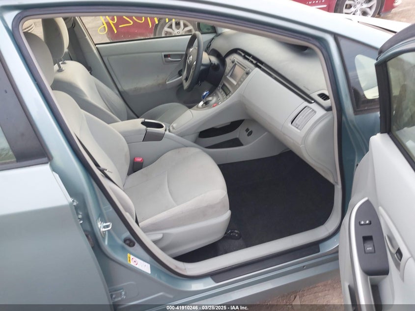 2013 TOYOTA PRIUS VIN: JTDKN3DU2D5629440