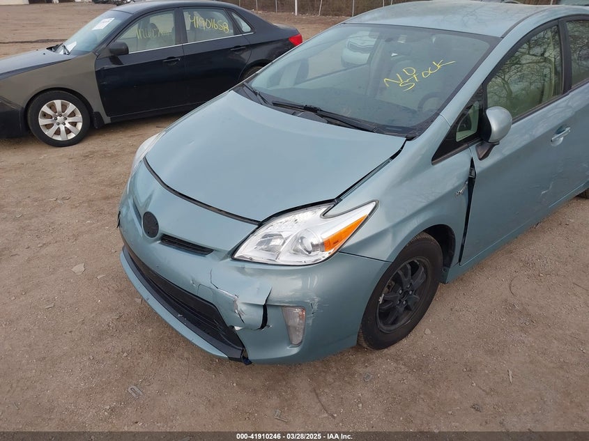 2013 TOYOTA PRIUS VIN: JTDKN3DU2D5629440