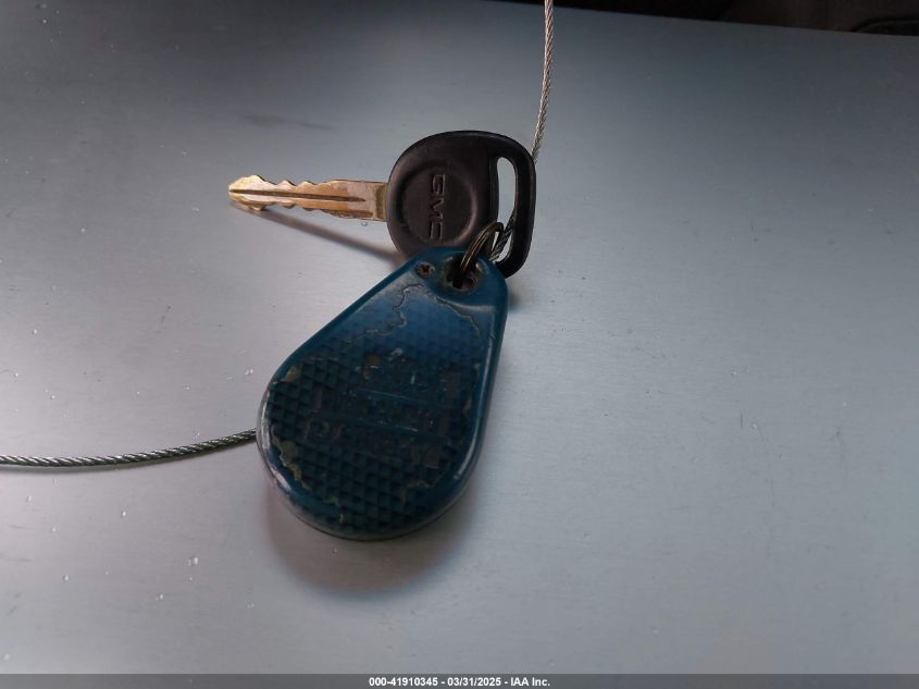 2002 GMC Savana Cutaway Standard VIN: 1GDHG31R321128996 Lot: 41910345