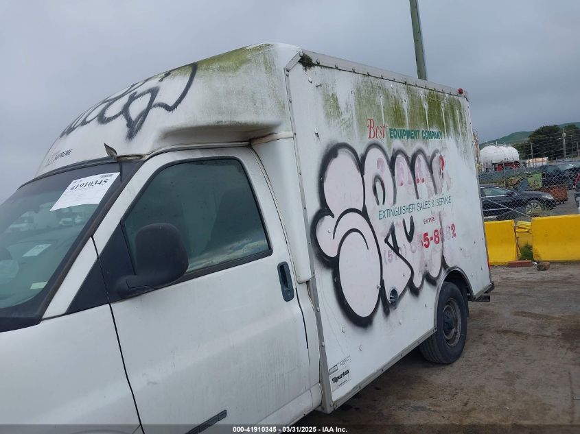 2002 GMC Savana Cutaway Standard VIN: 1GDHG31R321128996 Lot: 41910345