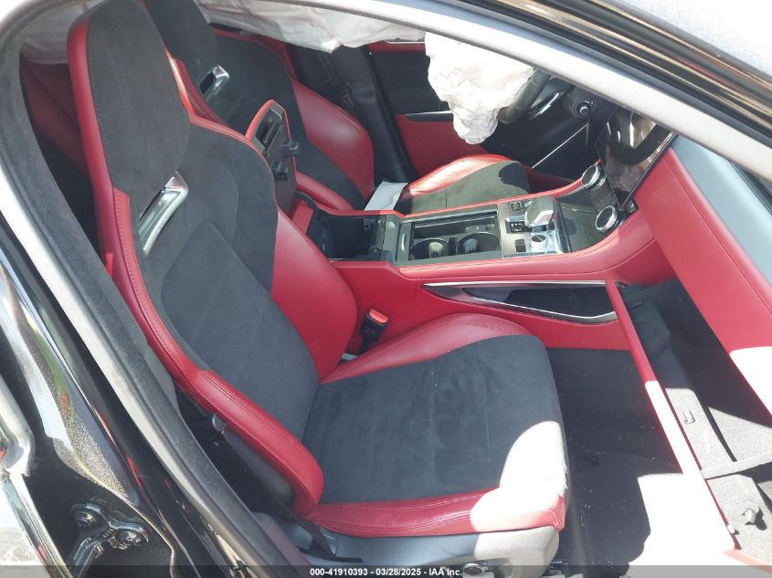 2022 Jaguar F-Pace - SADCZ2EE0NA702862