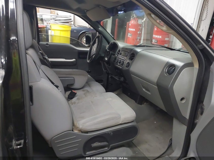 2006 FORD F-150 VIN: 1FTRX12W96NB42417