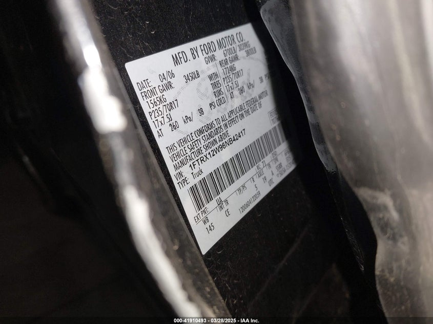 2006 FORD F-150 VIN: 1FTRX12W96NB42417