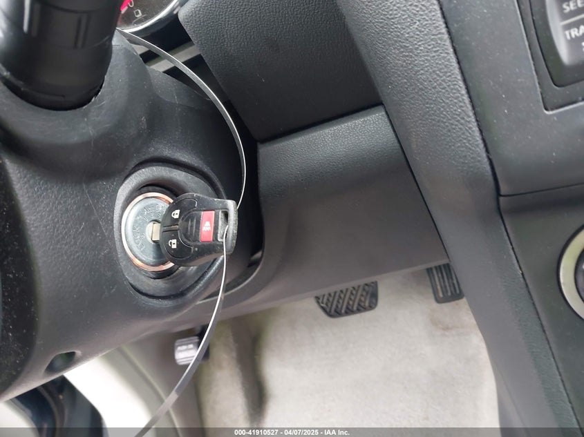 2013 Nissan Rogue S VIN: JN8AS5MTXDW026841 Lot: 41910527