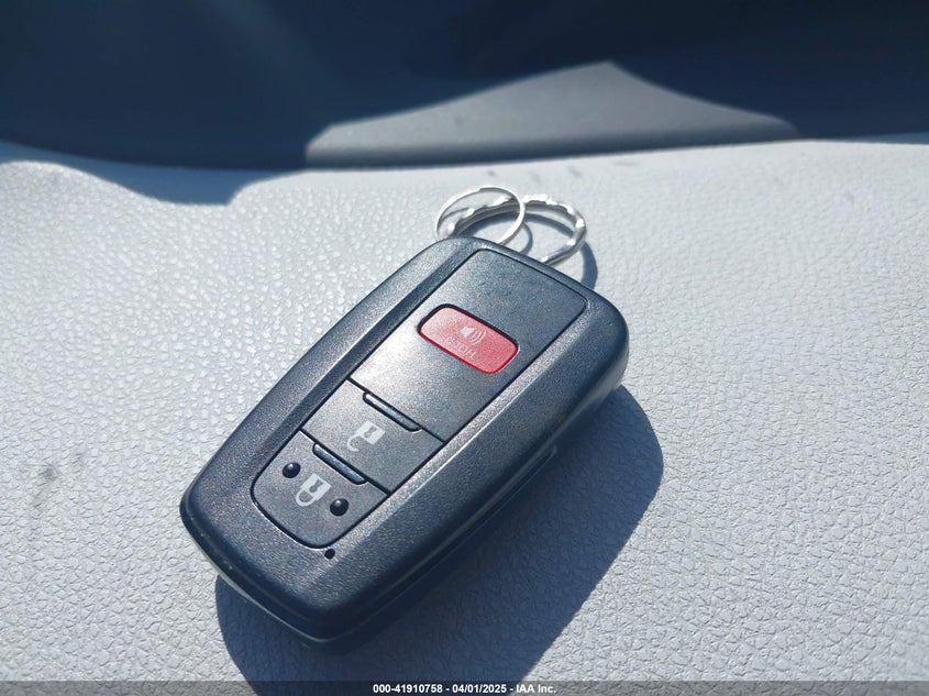 2018 TOYOTA PRIUS VIN: JTDKARFU5J3057086