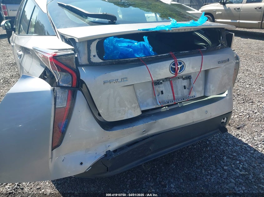 2018 TOYOTA PRIUS VIN: JTDKARFU5J3057086