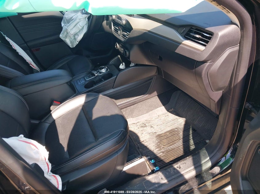 2022 FORD ESCAPE VIN: 1FMCU9H97NUA98965