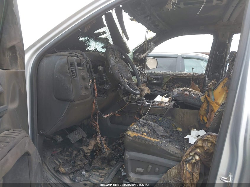 2015 CHEVROLET SILVERADO 1500 1LT - 3GCUKREH2FG351169