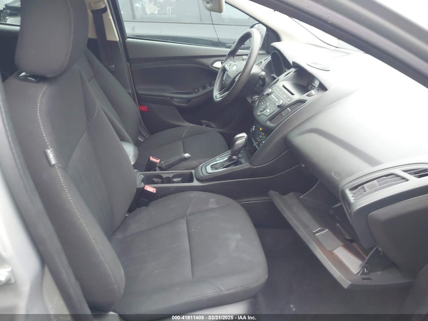 2016 FORD FOCUS VIN: 1FADP3K21GL330998