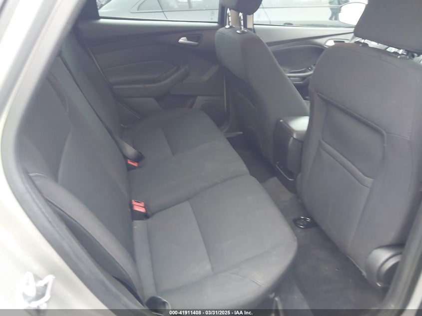 2016 FORD FOCUS VIN: 1FADP3K21GL330998