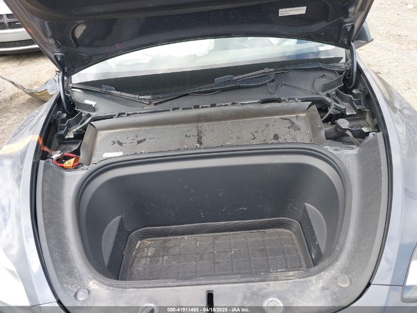 2022 Tesla Model Y Long Range Dual Motor All-Wheel Drive VIN: 7SAYGAEE9NF428833 Lot: 41911465