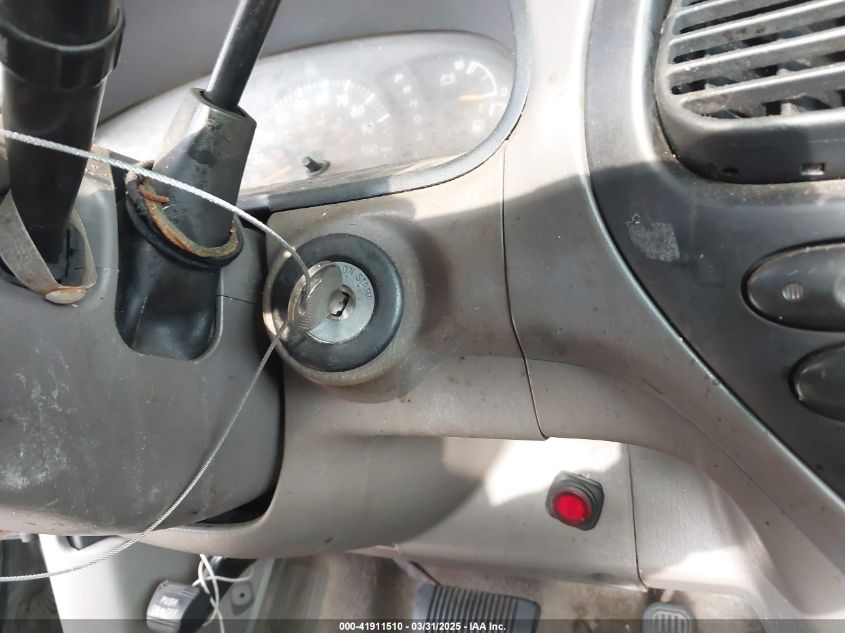 2001 Toyota Tundra Sr5 VIN: 5TBRN34181S132038 Lot: 41911510