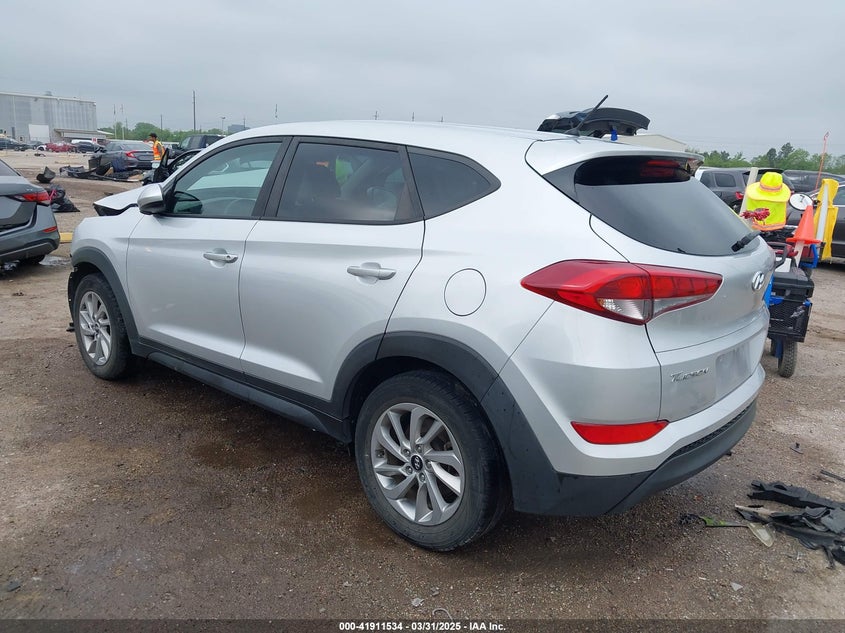 2018 HYUNDAI TUCSON VIN: KM8J23A47JU656140