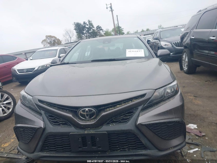 2021 TOYOTA CAMRY SE - 4T1G11AKXMU562225