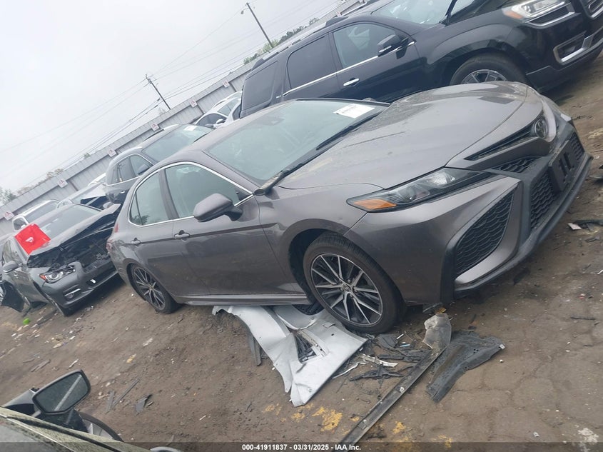 2021 TOYOTA CAMRY SE - 4T1G11AKXMU562225