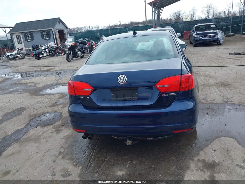 2012 Volkswagen Jetta 2.5L Sel VIN: 3VWLP7AJ4CM394657 Lot: 41912022