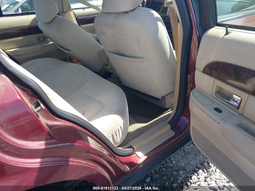 2007 Mercury Grand Marquis Gs VIN: 2MEFM74V97X617369 Lot: 41912123