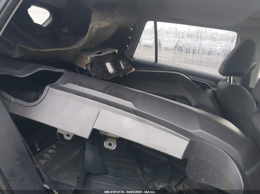 2023 TOYOTA RAV4 HYBRID XLE - JTMRWRFV5PJ056825