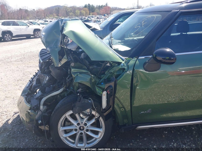 2016 MINI COUNTRYMAN COOPER S - WMWZC5C50GWU03242