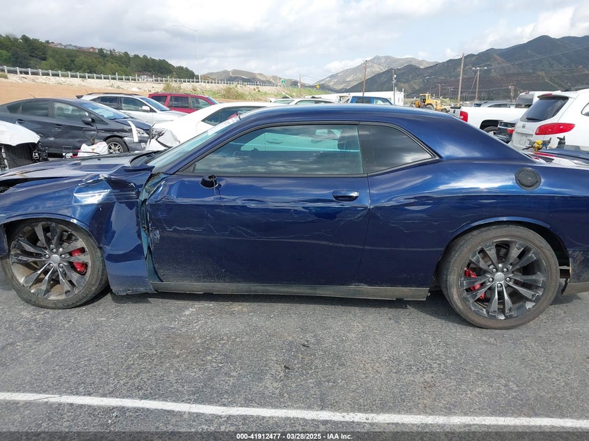 2013 Dodge Challenger Srt8 VIN: 2C3CDYCJ2DH635716 Lot: 41912477