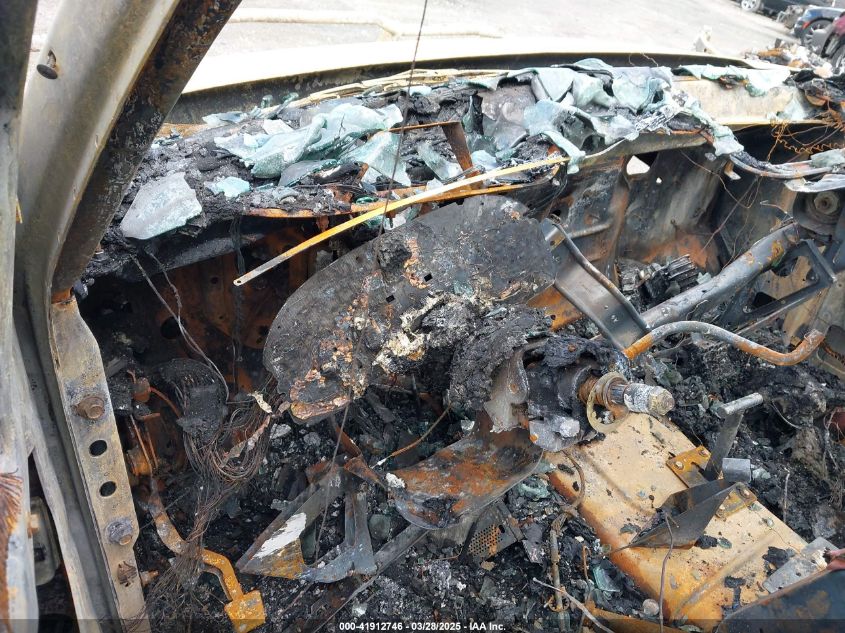 2004 Chevrolet Silverado 1500 Work Truck VIN: 1GCEC14T84Z161415 Lot: 41912746