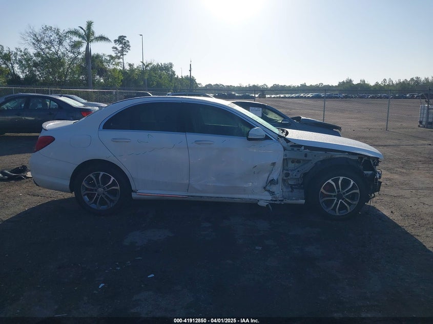 2015 MERCEDES-BENZ C 300 4MATIC/LUXURY 4MATIC/SPORT 4MATIC - 55SWF4KB4FU036068