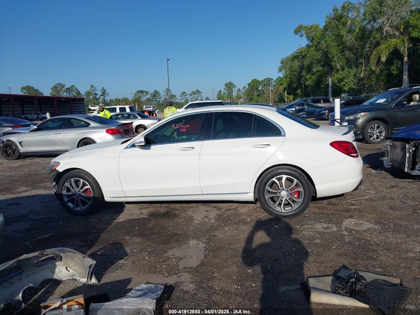 2015 MERCEDES-BENZ C 300 4MATIC/LUXURY 4MATIC/SPORT 4MATIC - 55SWF4KB4FU036068