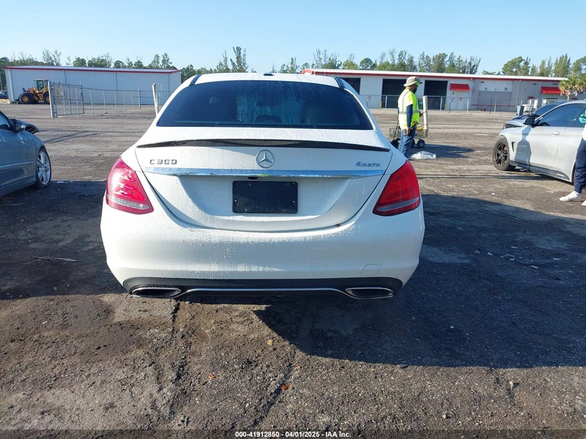 2015 MERCEDES-BENZ C 300 4MATIC/LUXURY 4MATIC/SPORT 4MATIC - 55SWF4KB4FU036068