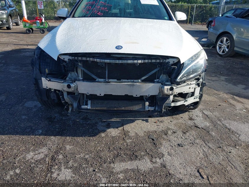 2015 MERCEDES-BENZ C 300 4MATIC/LUXURY 4MATIC/SPORT 4MATIC - 55SWF4KB4FU036068