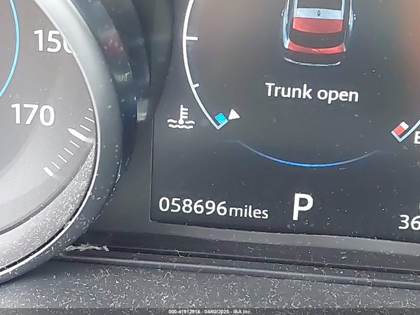 2018 JAGUAR F-PACE 25T PREMIUM - SADCJ2FX7JA295057